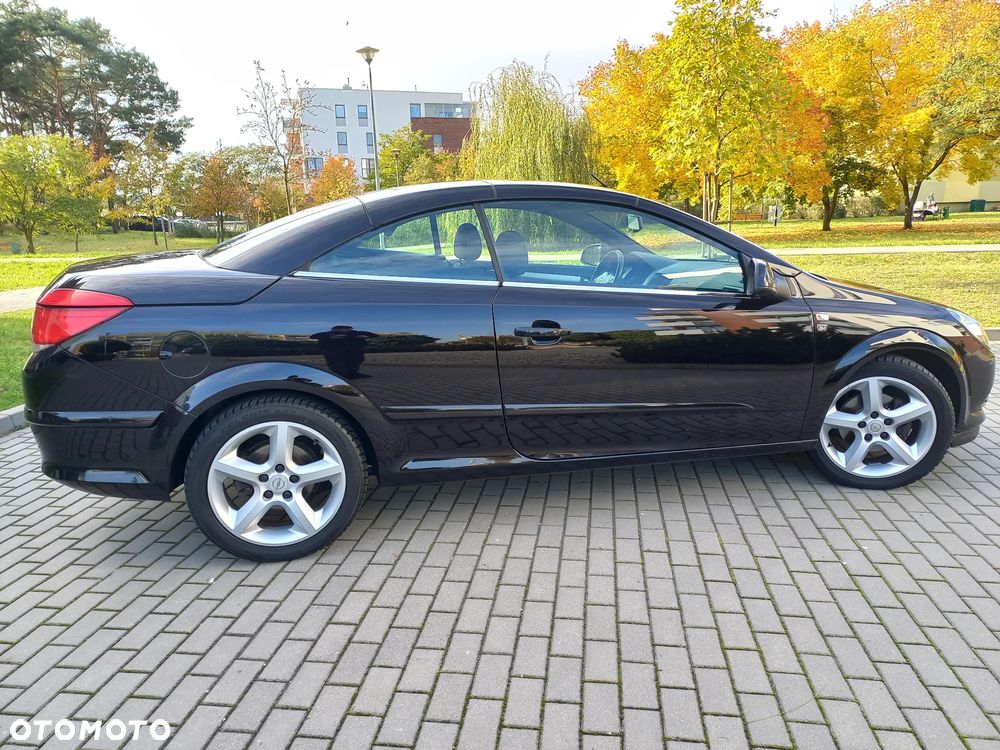 Opel Astra 1.8 Edition 111 Jahre - 10