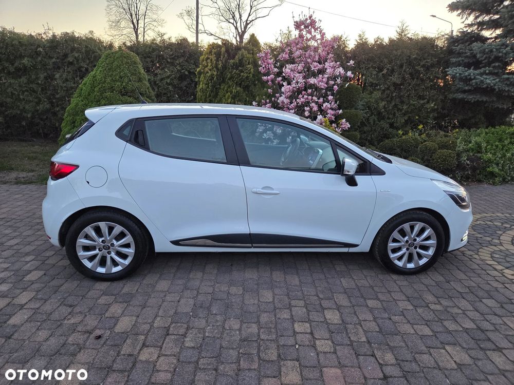 Renault Clio 1.2 16V 75 Expression - 18
