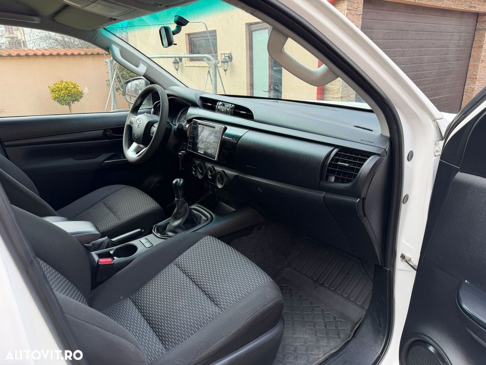 Toyota Hilux - 7