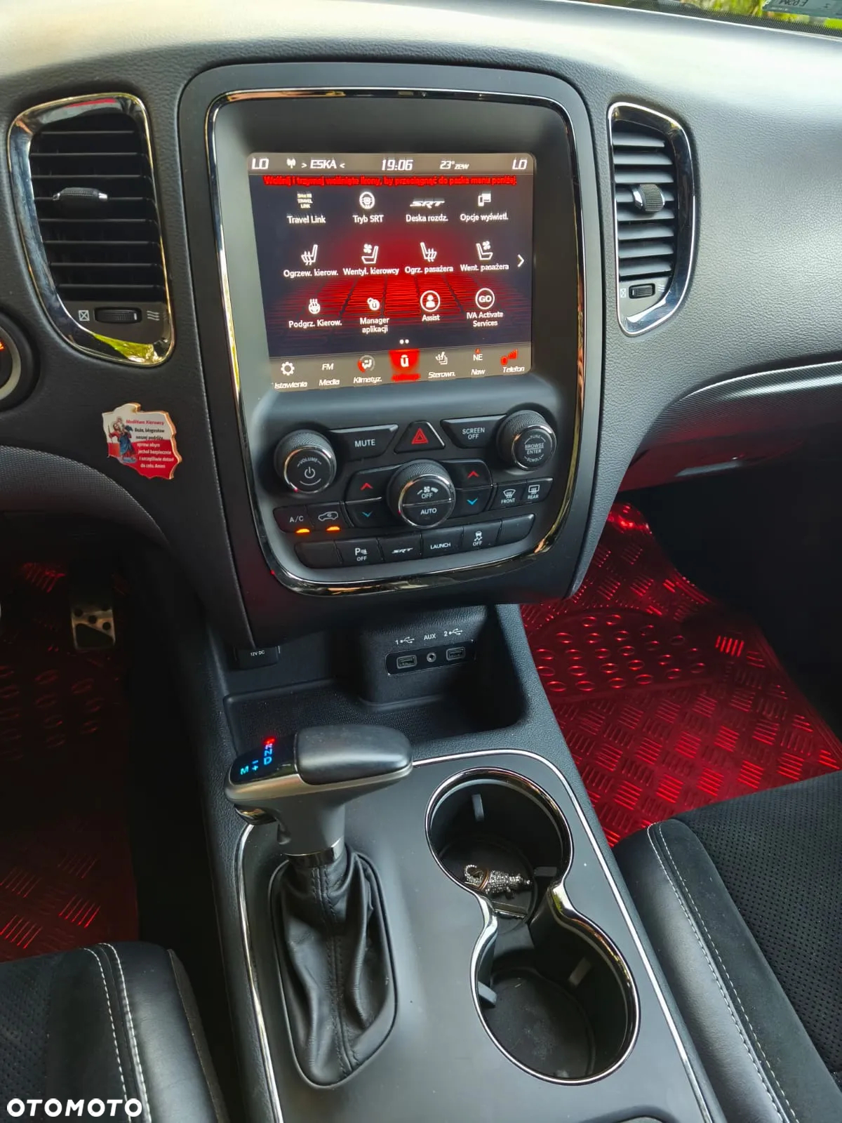 Dodge Durango 6.4 SRT - 13
