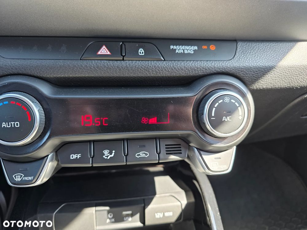 Kia Stonic 1.4 L - 16