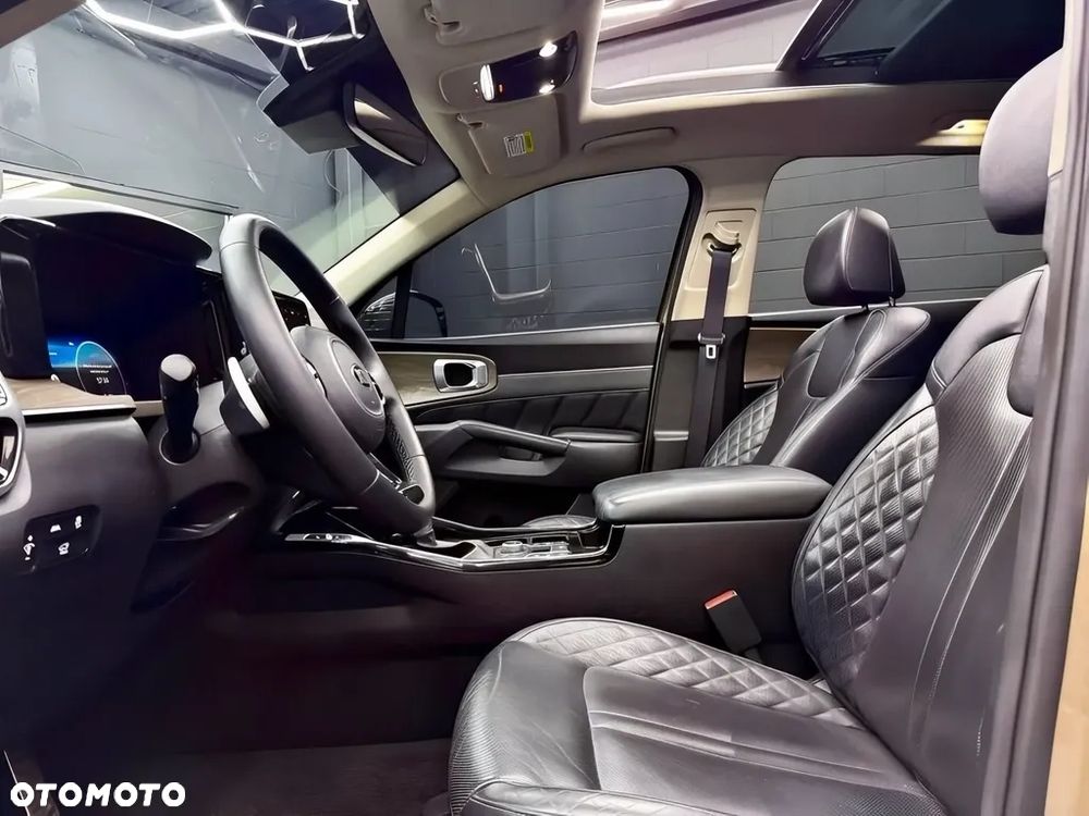 Kia Sorento - 8