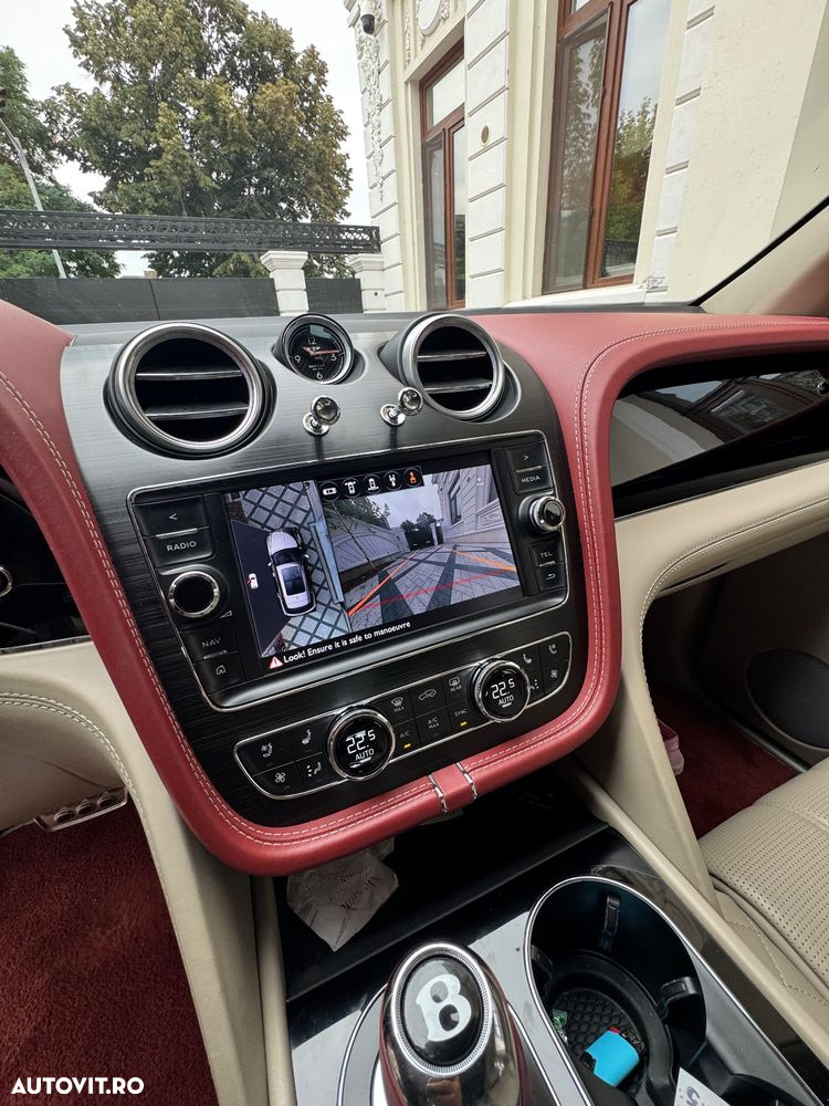 Bentley Bentayga - 15