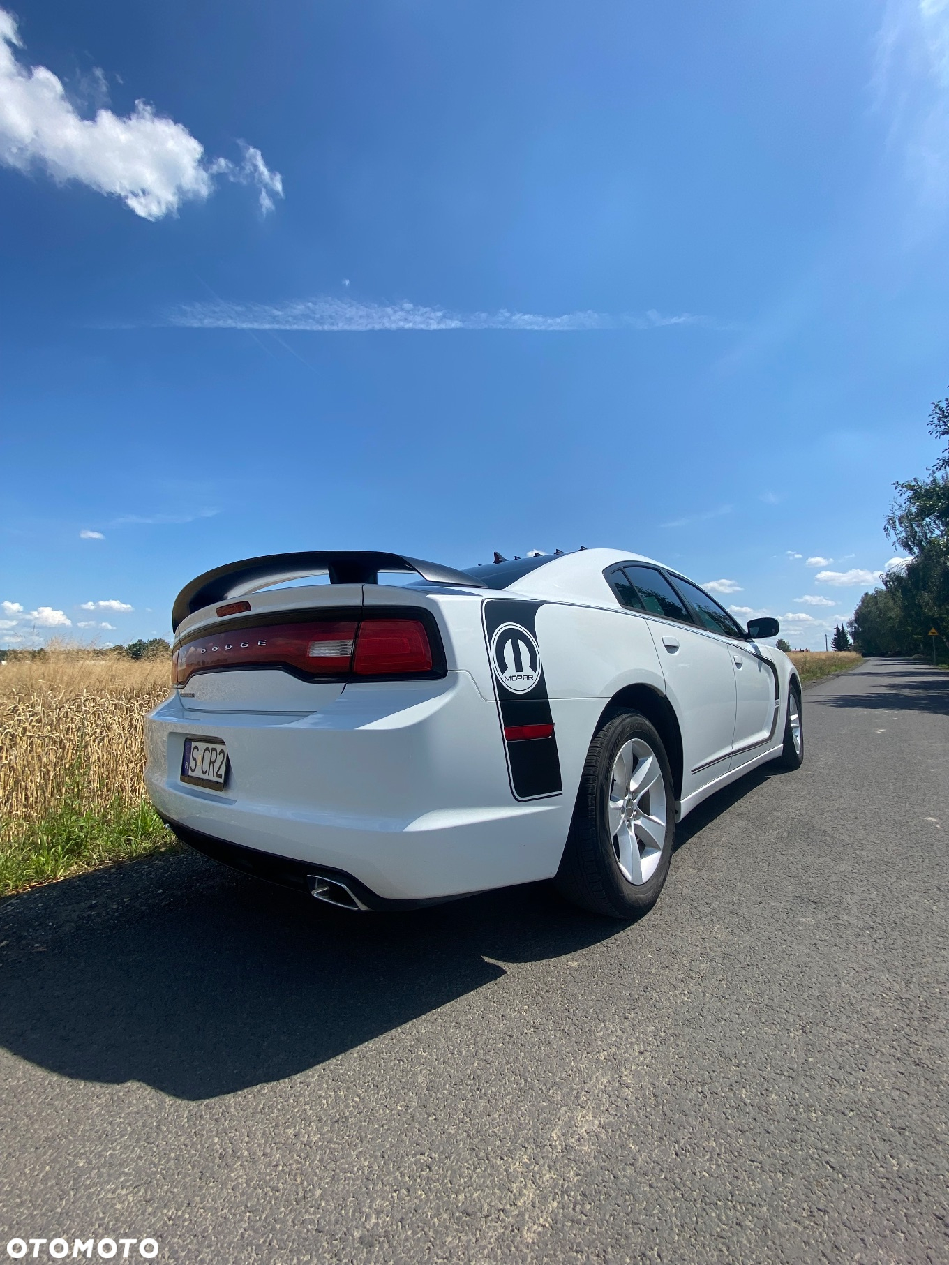 Dodge Charger - 4