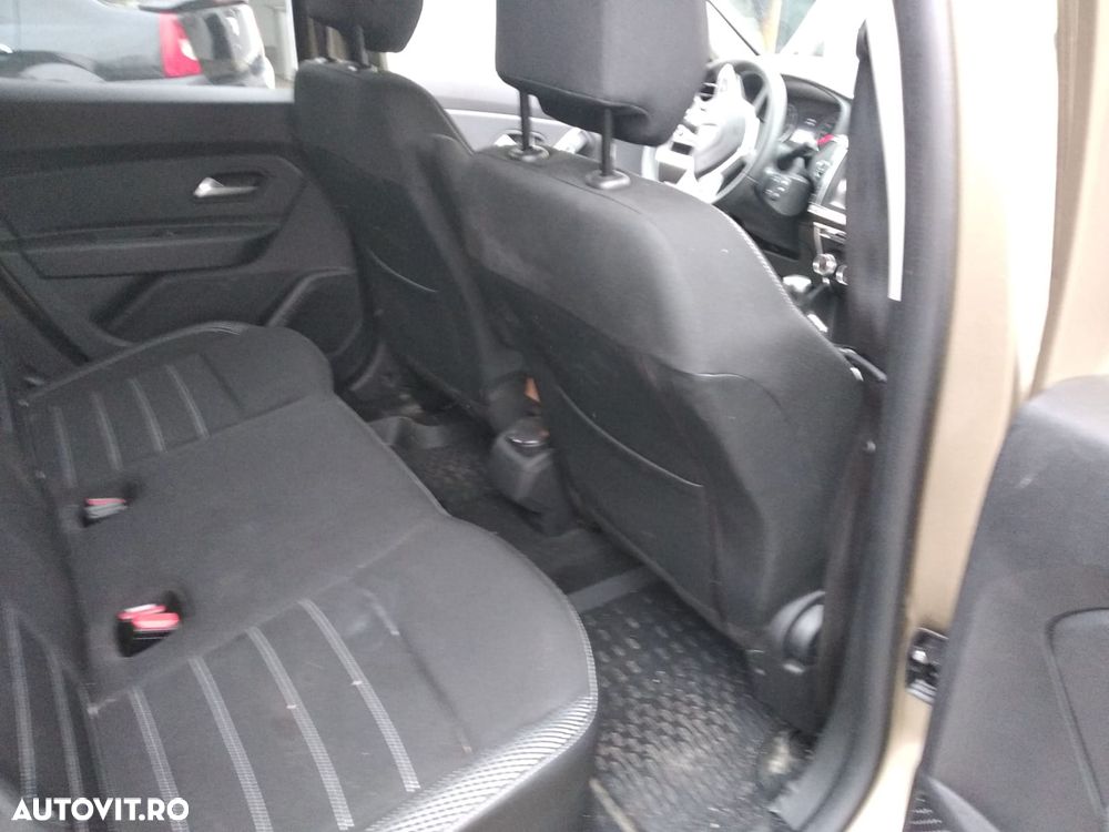 Dacia Duster 1.6 SCe Prestige jante 17" - 12