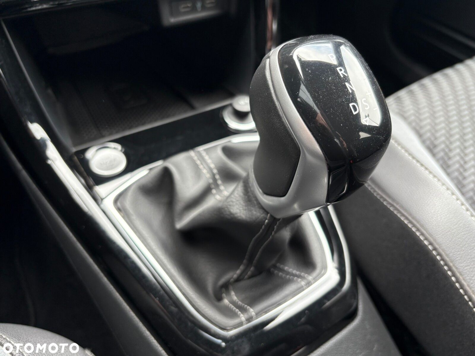 Volkswagen T-Cross - 24