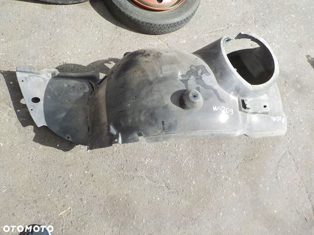 nadkole lewy przód mercedes clk w209 A2098840522 A2098841122 A2098840322 - 1