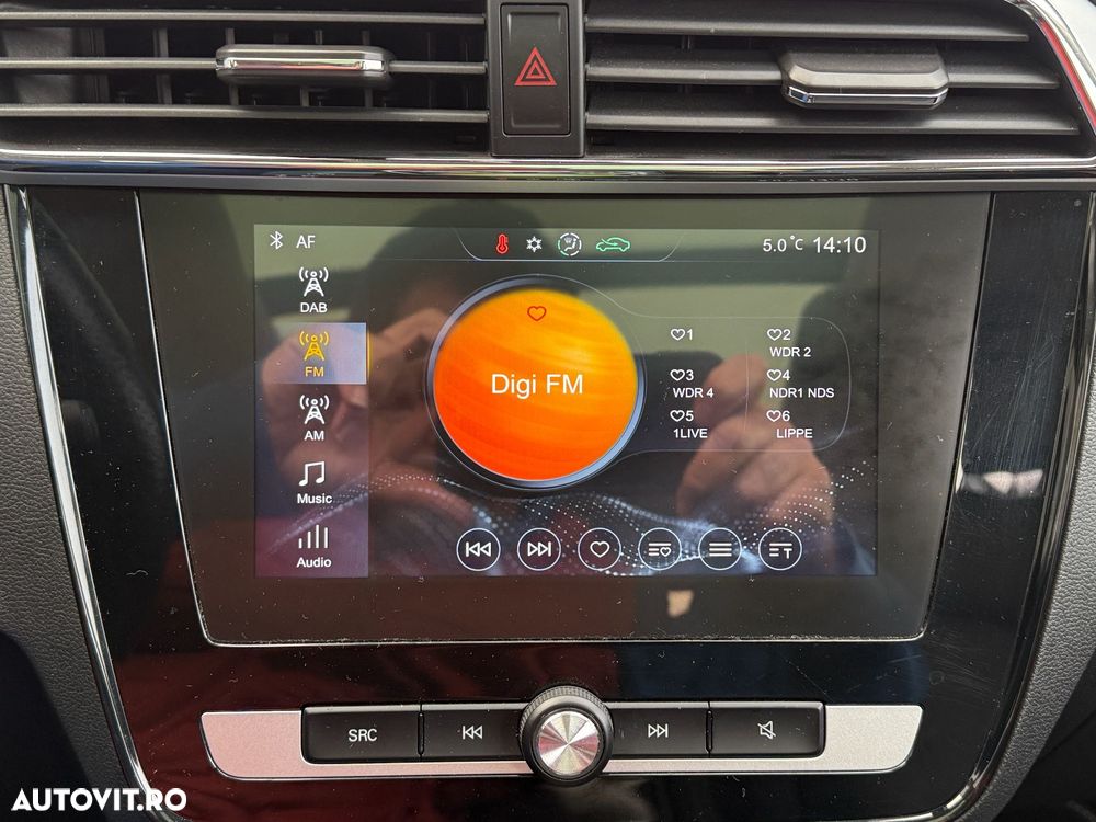 MG ZS EV Luxury - 20