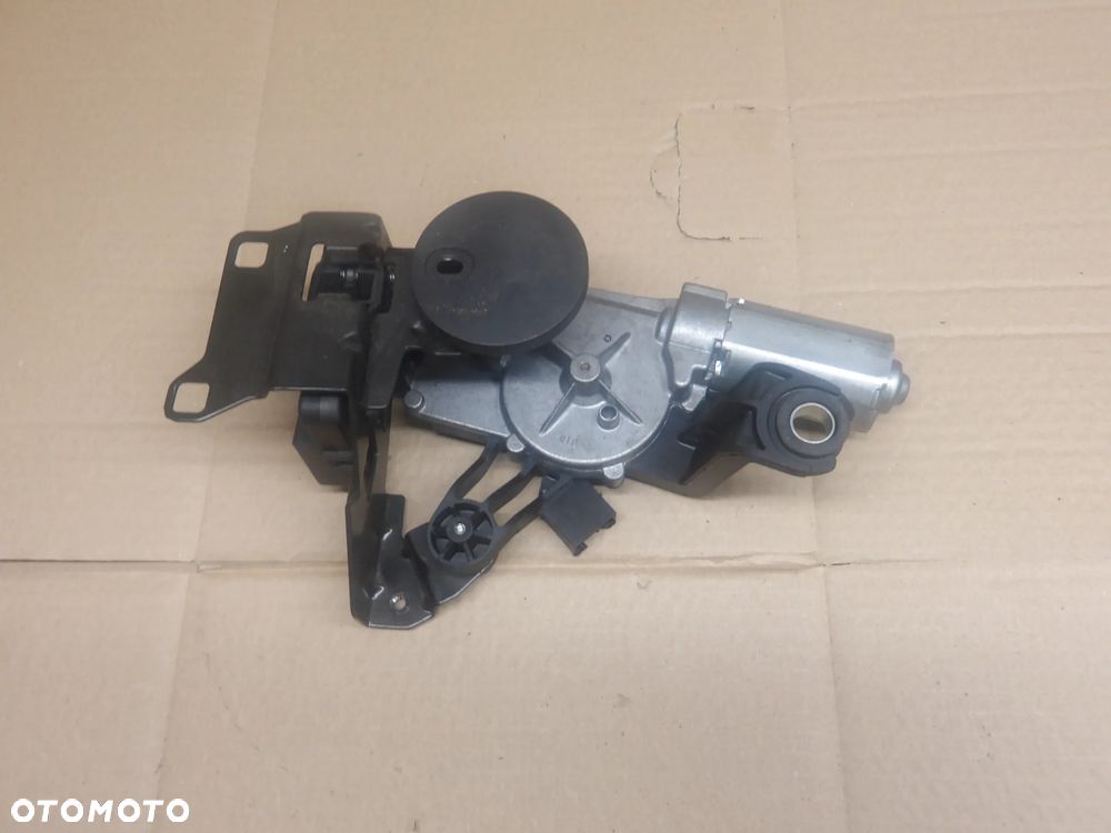 BMW E91 KOMBI 2.0D SILNIK SILNICZEK WYCIERACZKI TYŁ 1397220497 - 1