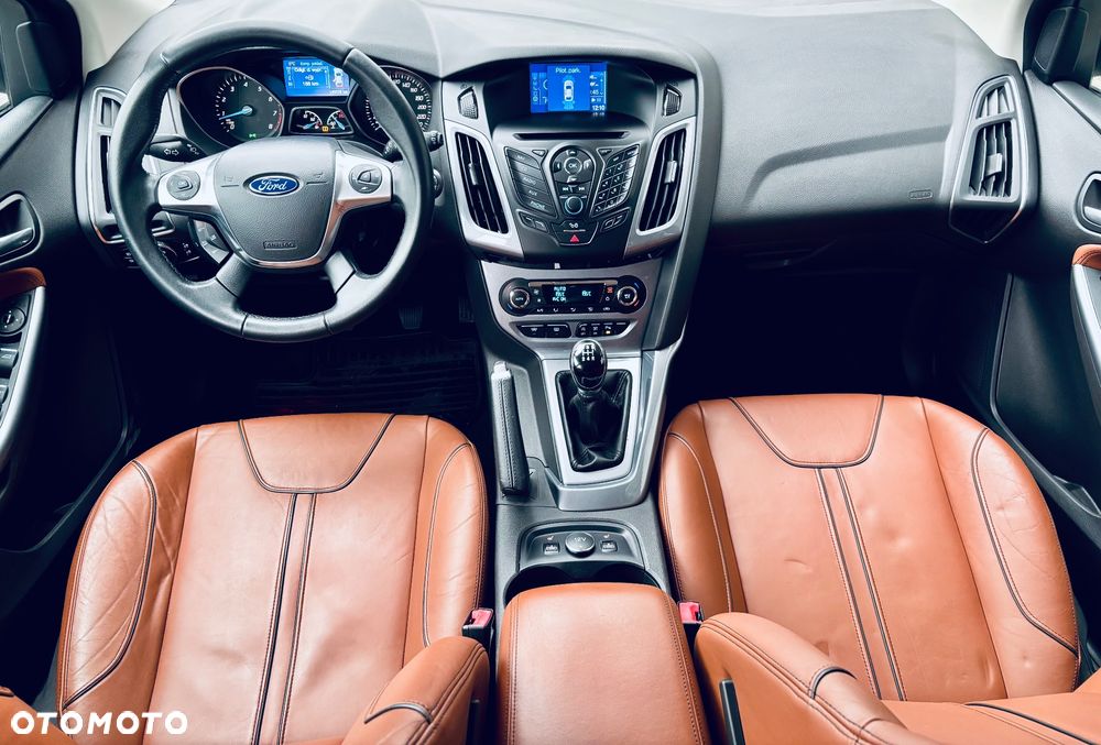 Ford Focus - 11