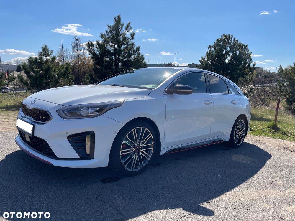 Kia ProCeed - 16