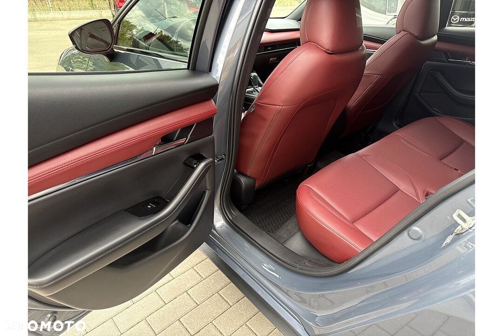 Mazda 3 2.0 mHEV Takumi - 21