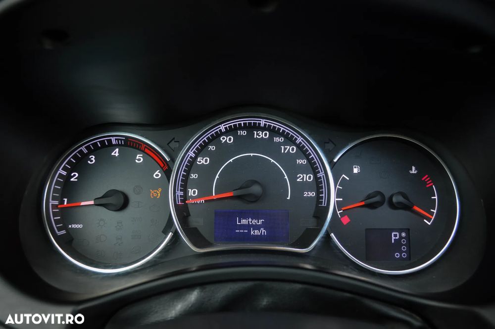 Renault Koleos 2.0 dCI 4X4 Dinamique Aut - 10