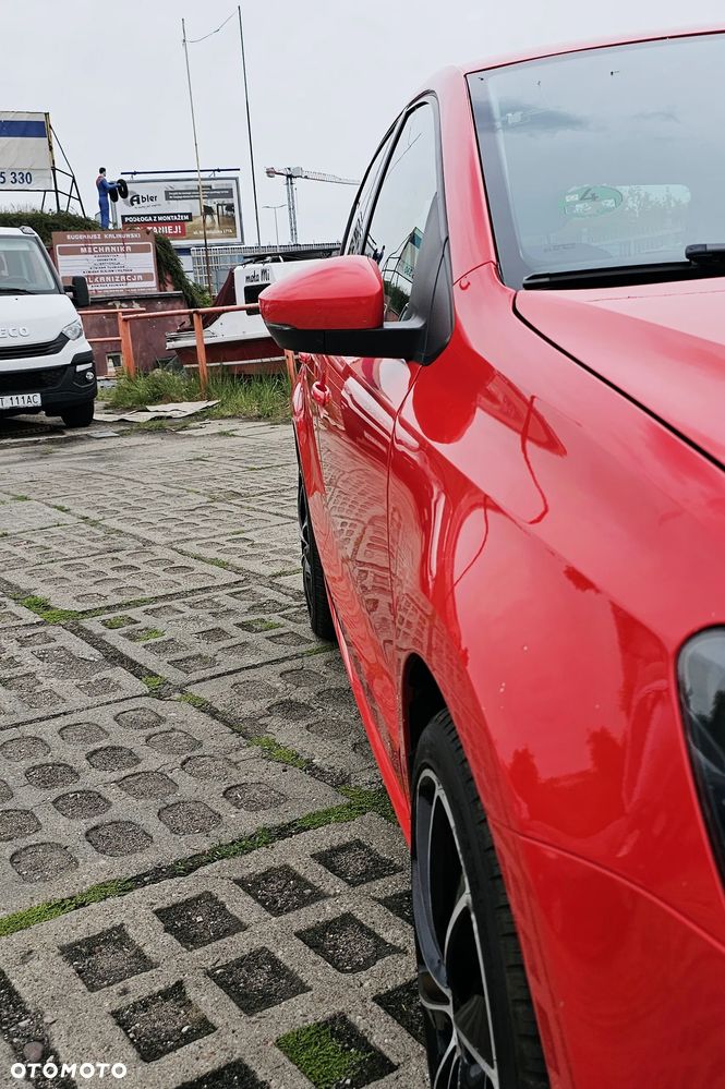 Volkswagen Polo 1.6 TDI Highline - 10