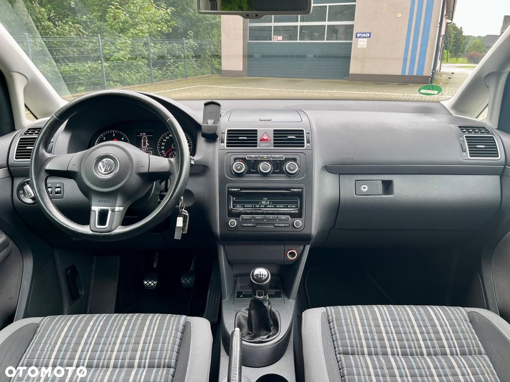 Volkswagen Touran 2.0 TDI DPF Cross - 16