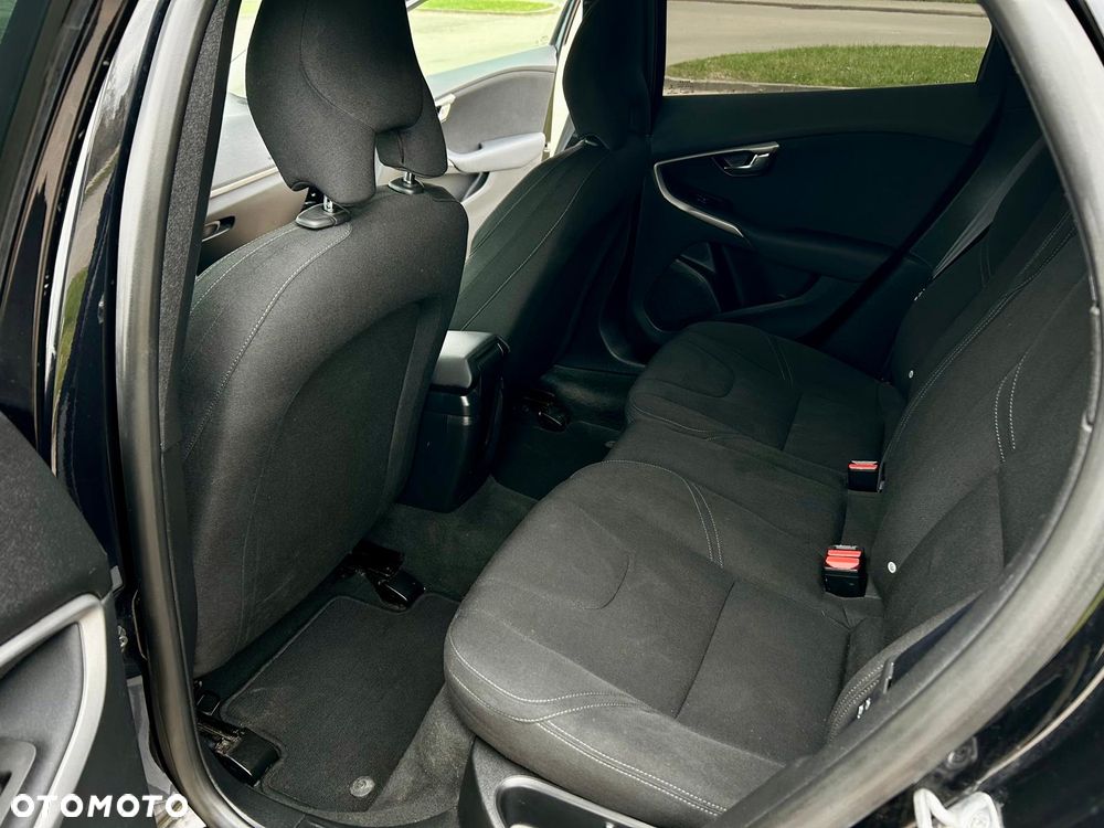 Volvo V40 D4 You - 11