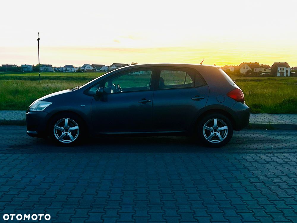 Toyota Auris 2.0 D-4D Prestige - 3