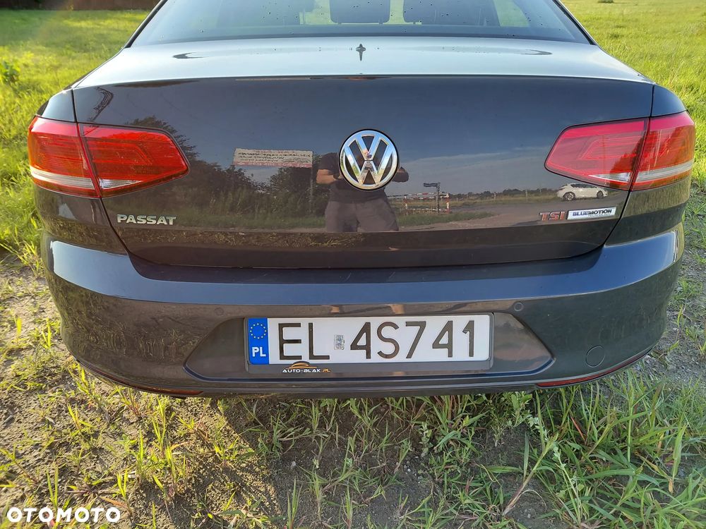 Volkswagen Passat 1.8 TSI BMT Comfortline - 3