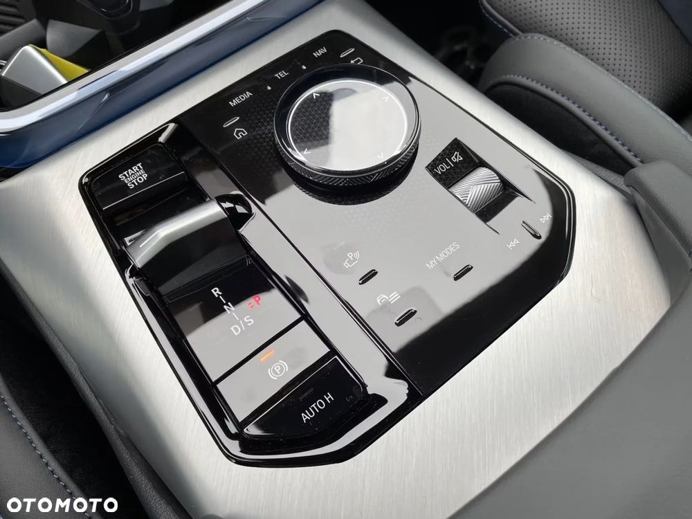 BMW X3 xDrive20 mHEV - 8