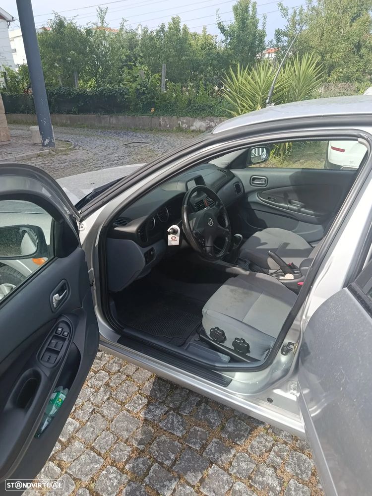 Nissan Almera 1.5 Visia AC ABS - 9