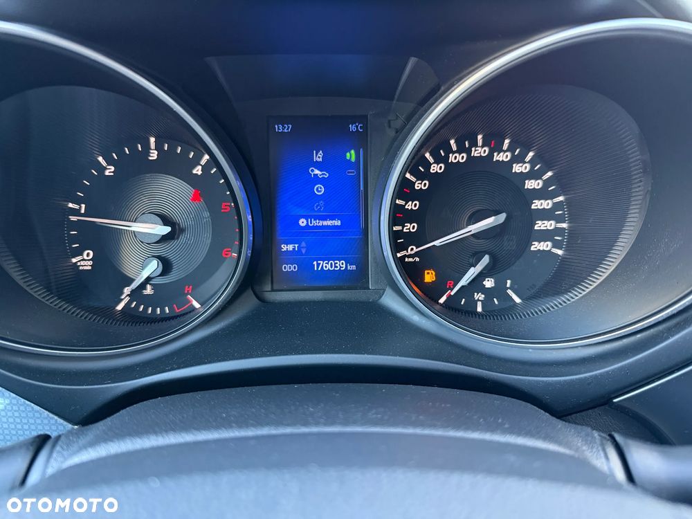 Toyota Avensis 2.0 D-4D Premium - 14