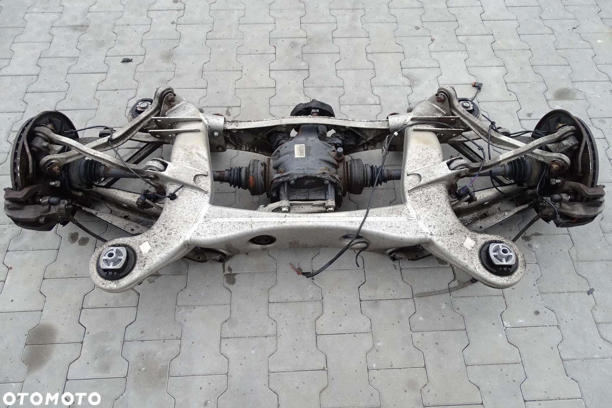 SANKI TYŁ KOMPLETNE MOST DYFER MERCEDES CL W216 5.5 A2163503300 CL500 - 2