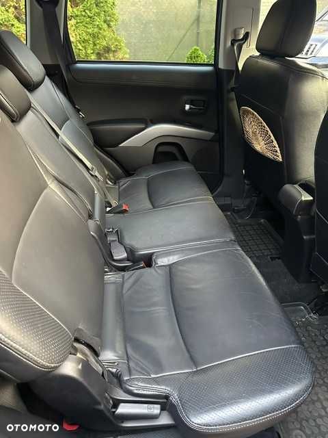 Mitsubishi Outlander - 6