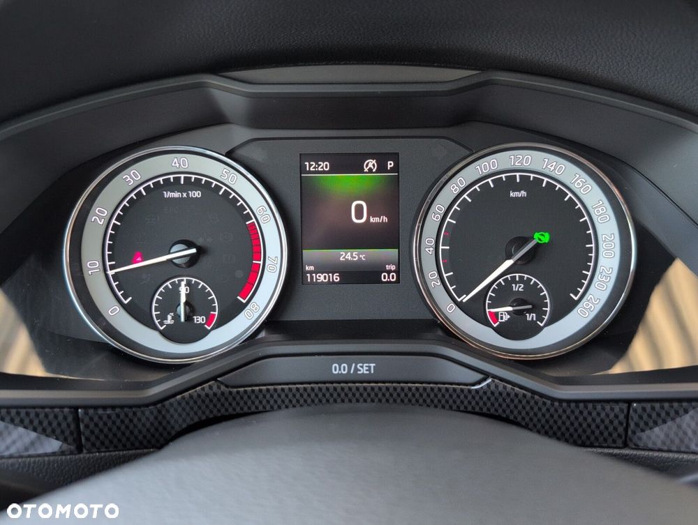 Skoda Superb 2.0 TSI 4x4 Sportline DSG - 21