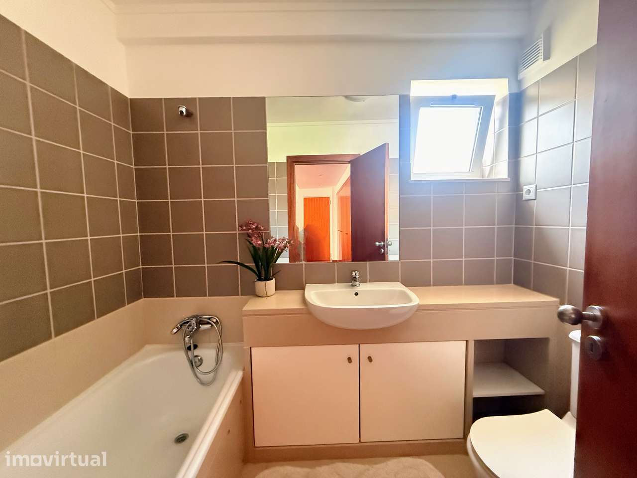 Apartamento T1 Alta de Lisboa com parqueamento - Grande imagem: 5/9