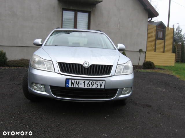 Skoda Octavia 1.6 Elegance - 7