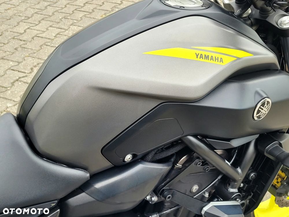 Yamaha MT - 19
