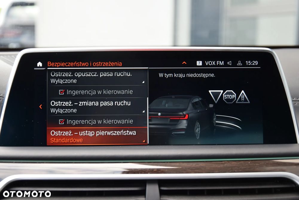BMW Seria 7 750d xDrive - 27