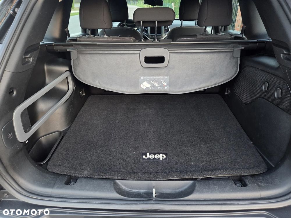 Jeep Cherokee 2.0 MJD 4x2 Longitude - 21
