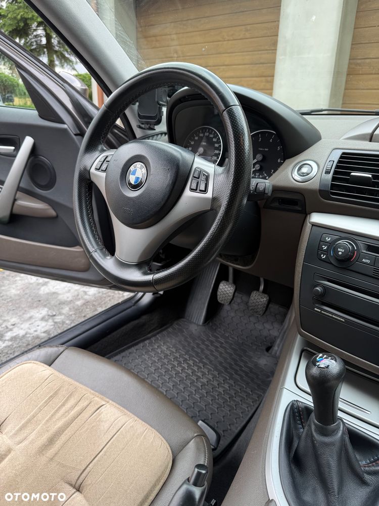 BMW Seria 1 116i - 18