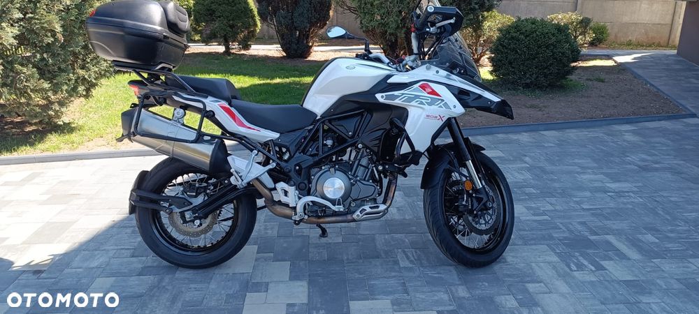 Benelli TRK 502X - 32