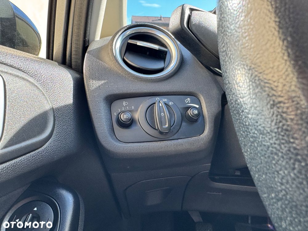 Ford Fiesta 1.0 EcoBoost S&S TREND - 21