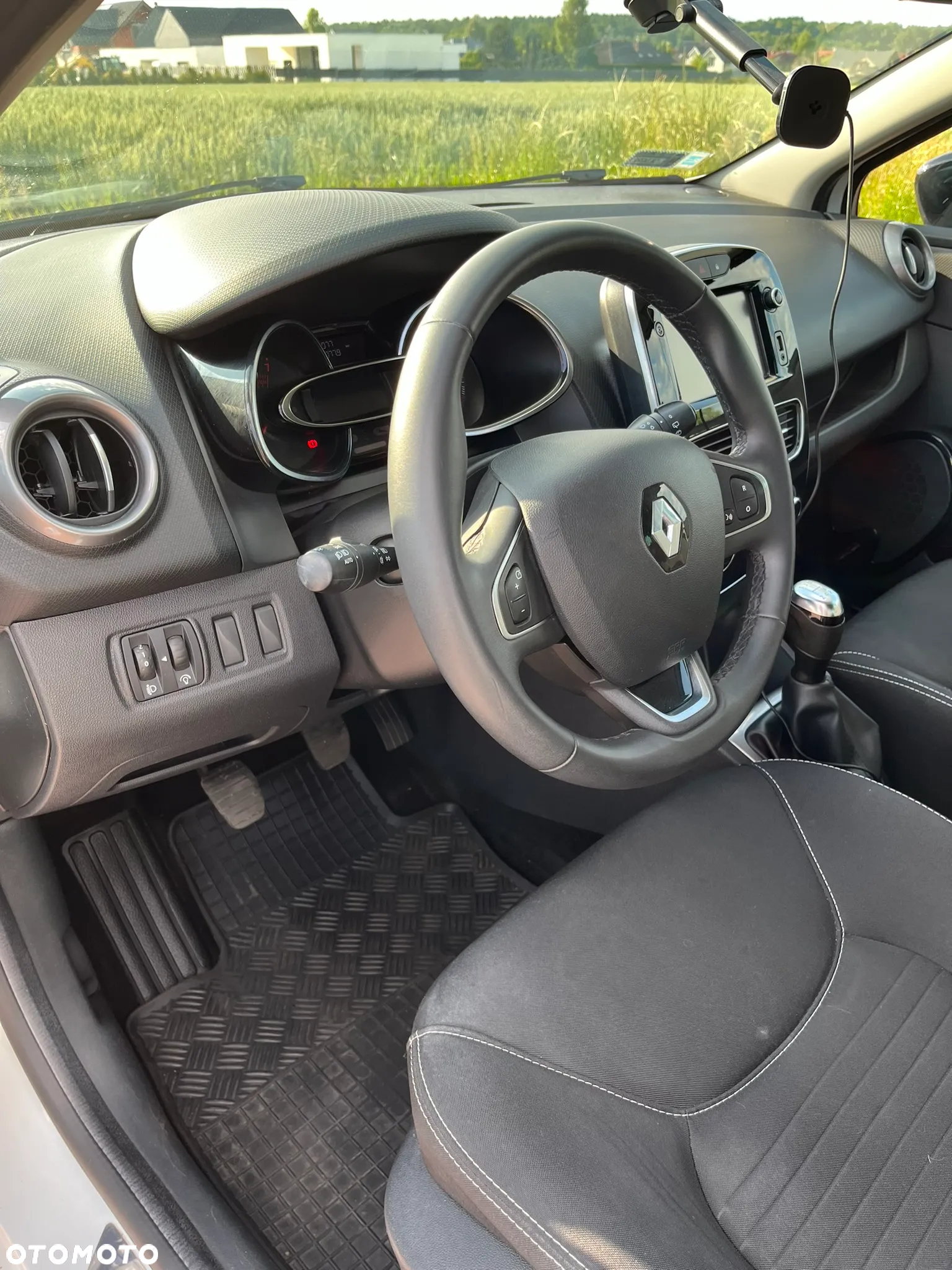 Renault Clio 1.2 16V Limited - 12