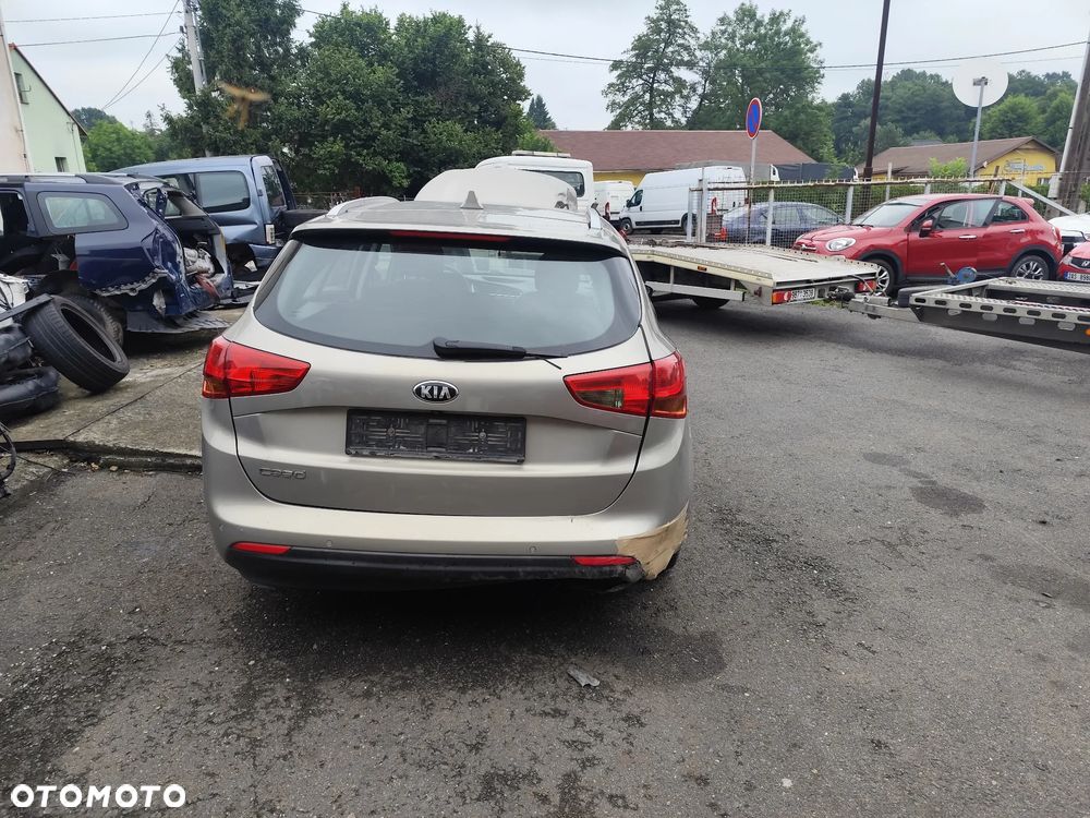 Kia Ceed 1.6 GDI M - 10