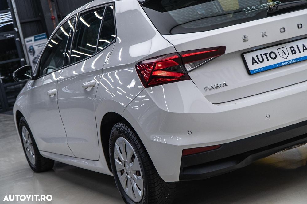 Skoda Fabia 1.0 TSI Ambition - 32