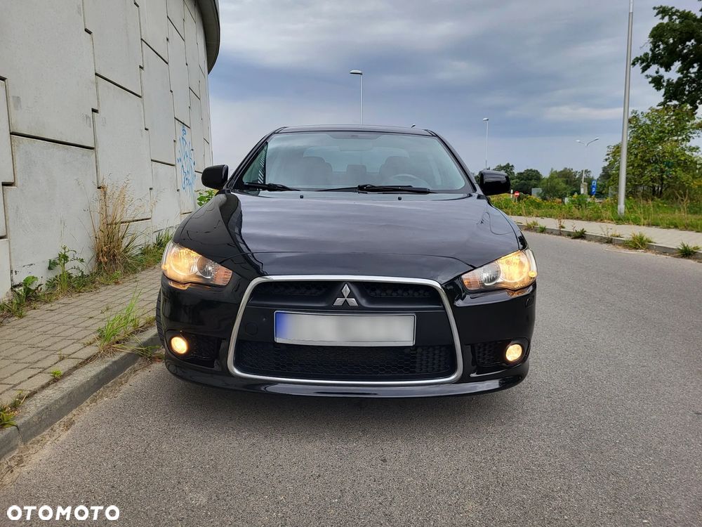 Mitsubishi Lancer - 2
