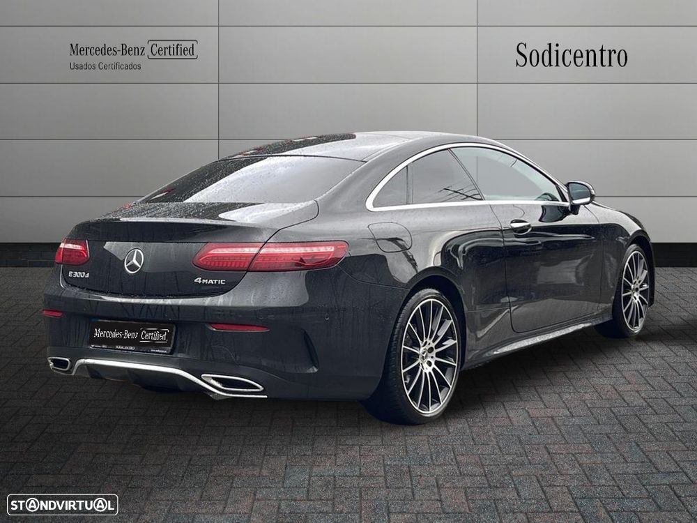 Mercedes-Benz E 300 d AMG Line 4Matic Aut. - 4