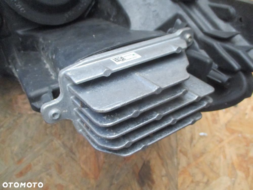 RENAULT MEGANE IV 4 MODUŁ LAMPY PRAWY 90072333 - 2