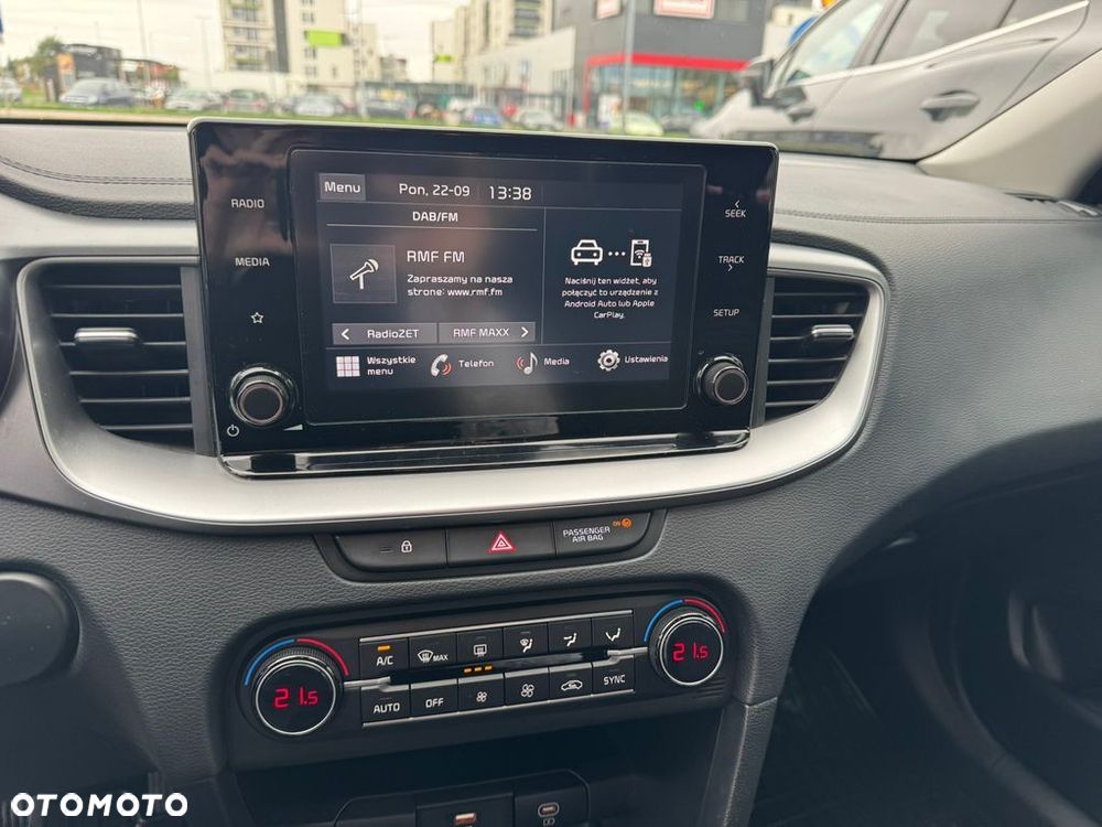 Kia Ceed 1.5 T-GDI M DCT - 11