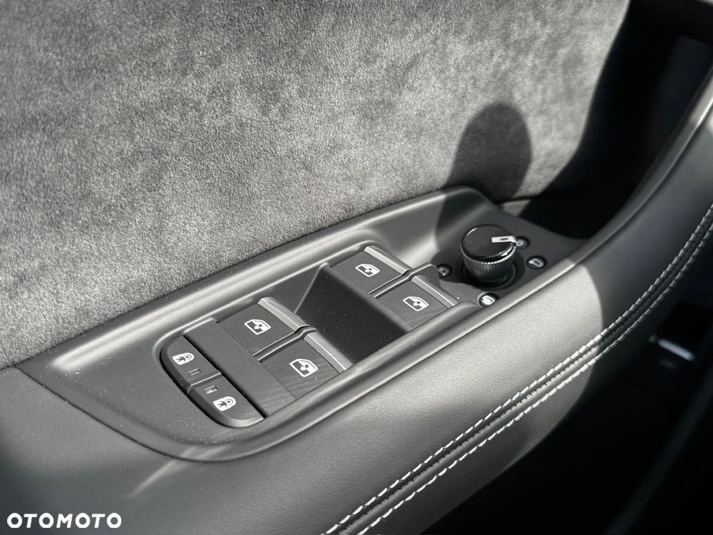 Audi Q7 TFSI e PHEV 360 kW Quattro S Line Tiptr - 15