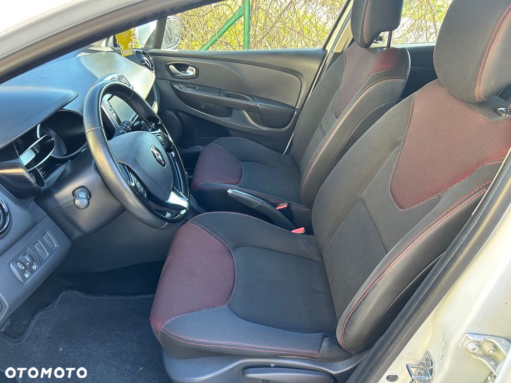 Renault Clio 1.2 16V 75 Collection - 12
