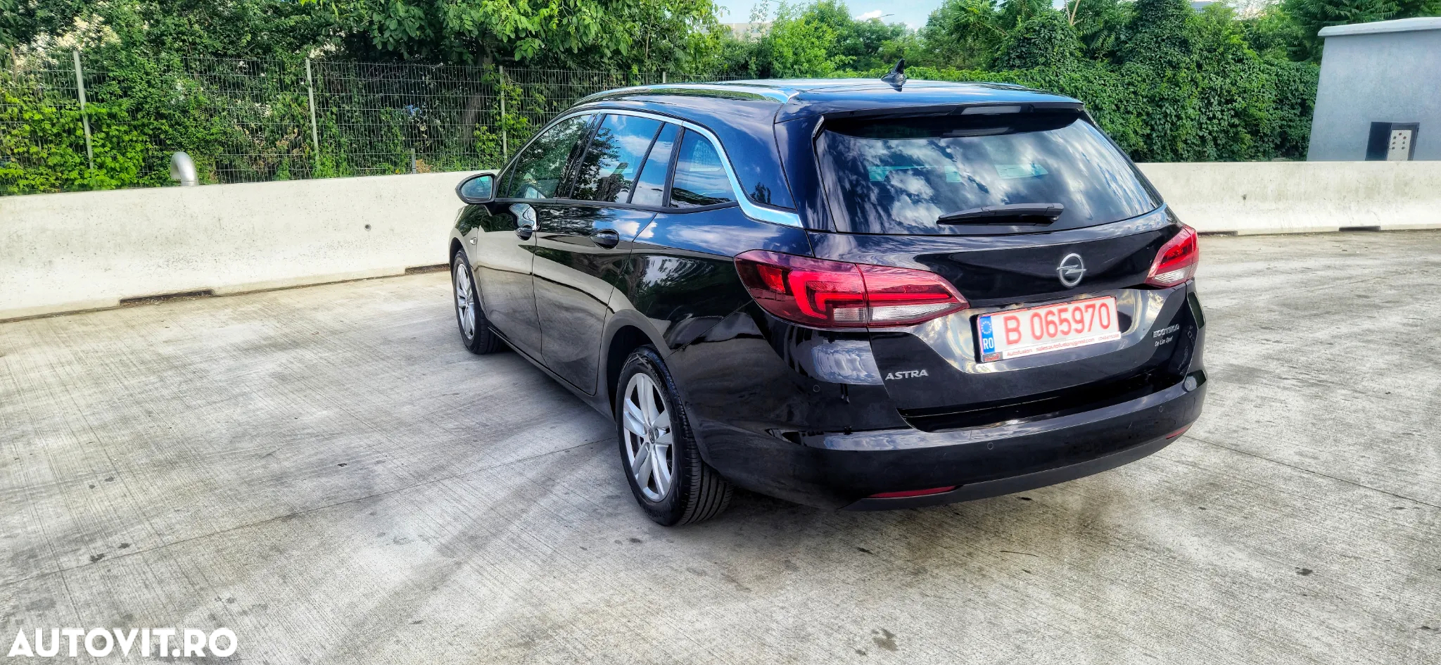 Opel Astra 1.6 D (CDTI DPF ecoFLEX) Start/Stop Excellence - 11