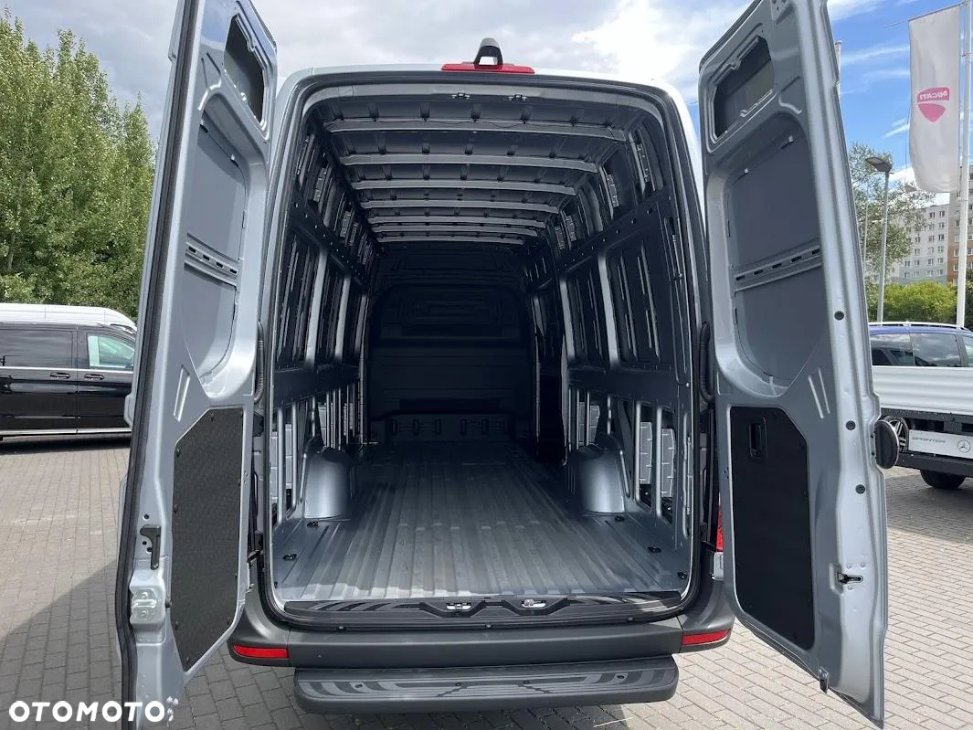 Mercedes-Benz Sprinter - 7