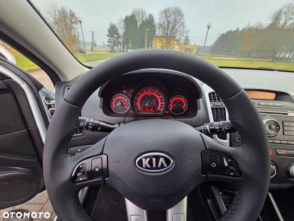 Kia ProCeed 1.4 CVVT Edition 7 - 17