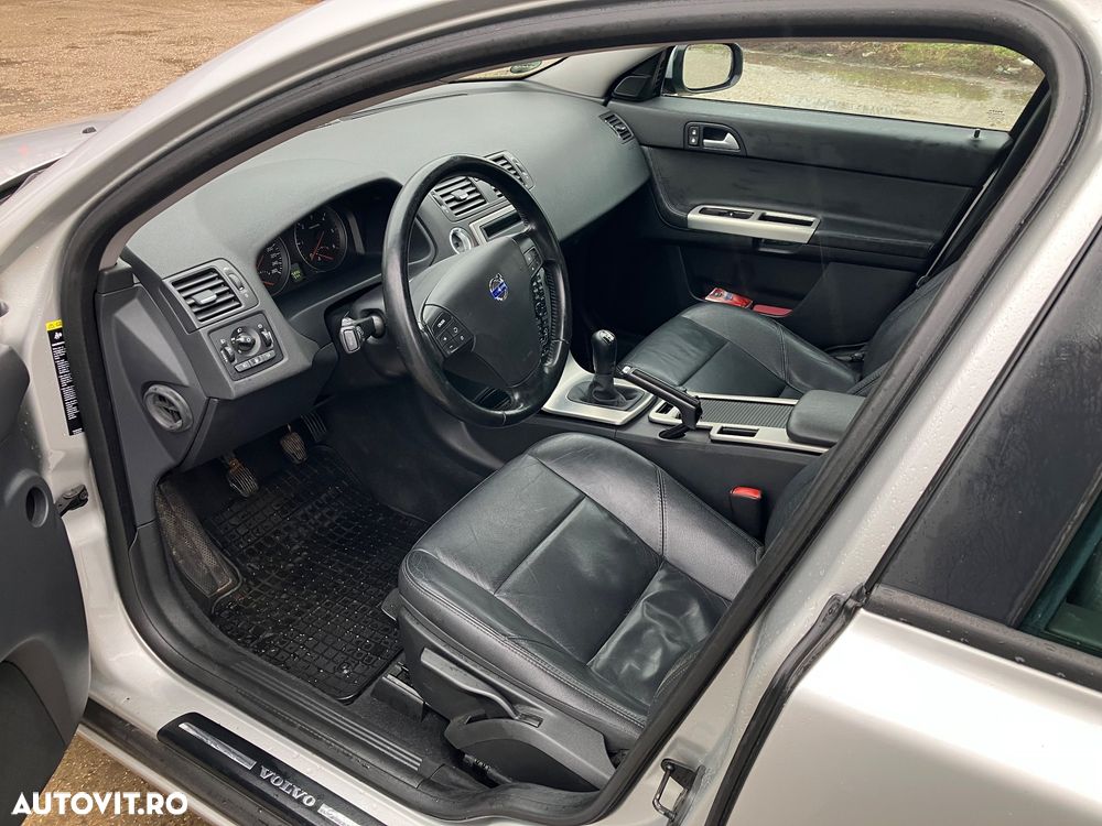 Volvo S40 1.6 D Momentum - 8