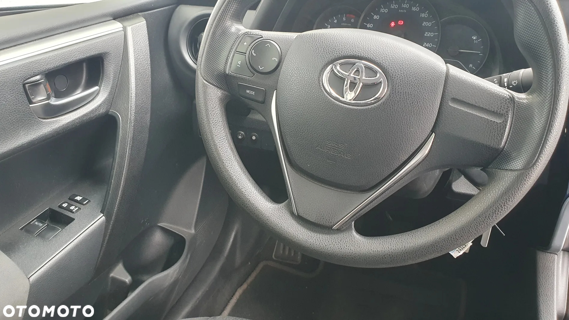 Toyota Corolla 1.4 D-4D Active - 16